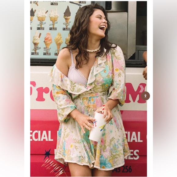 🌸SOLD🌸 Spell Lei Lei Frill Playdress Cream Floral - Picture 3 of 8